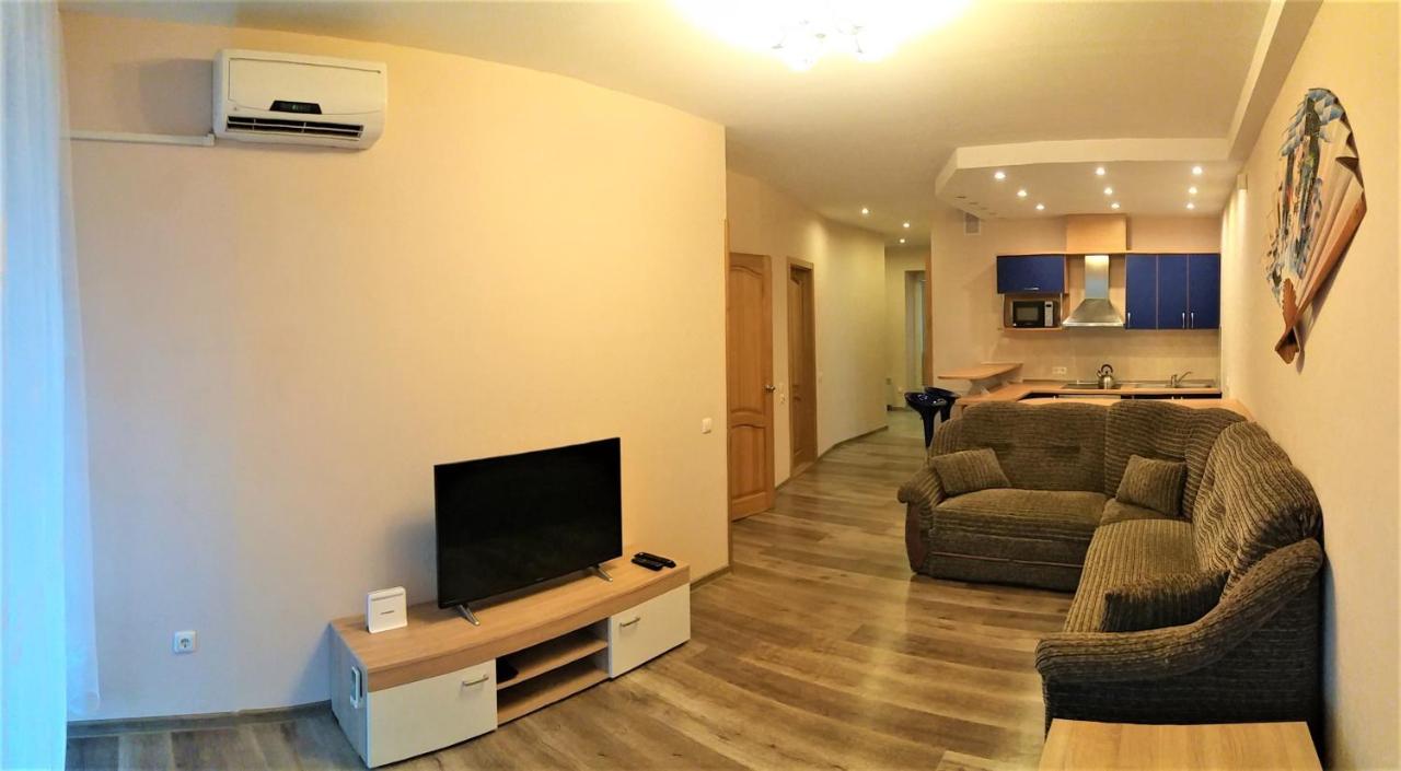 Apartaments Near Svyturio Arena Klaipeda Exterior photo